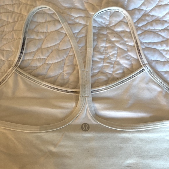 lululemon power y tank - EUC - size 6 - Picture 5 of 6